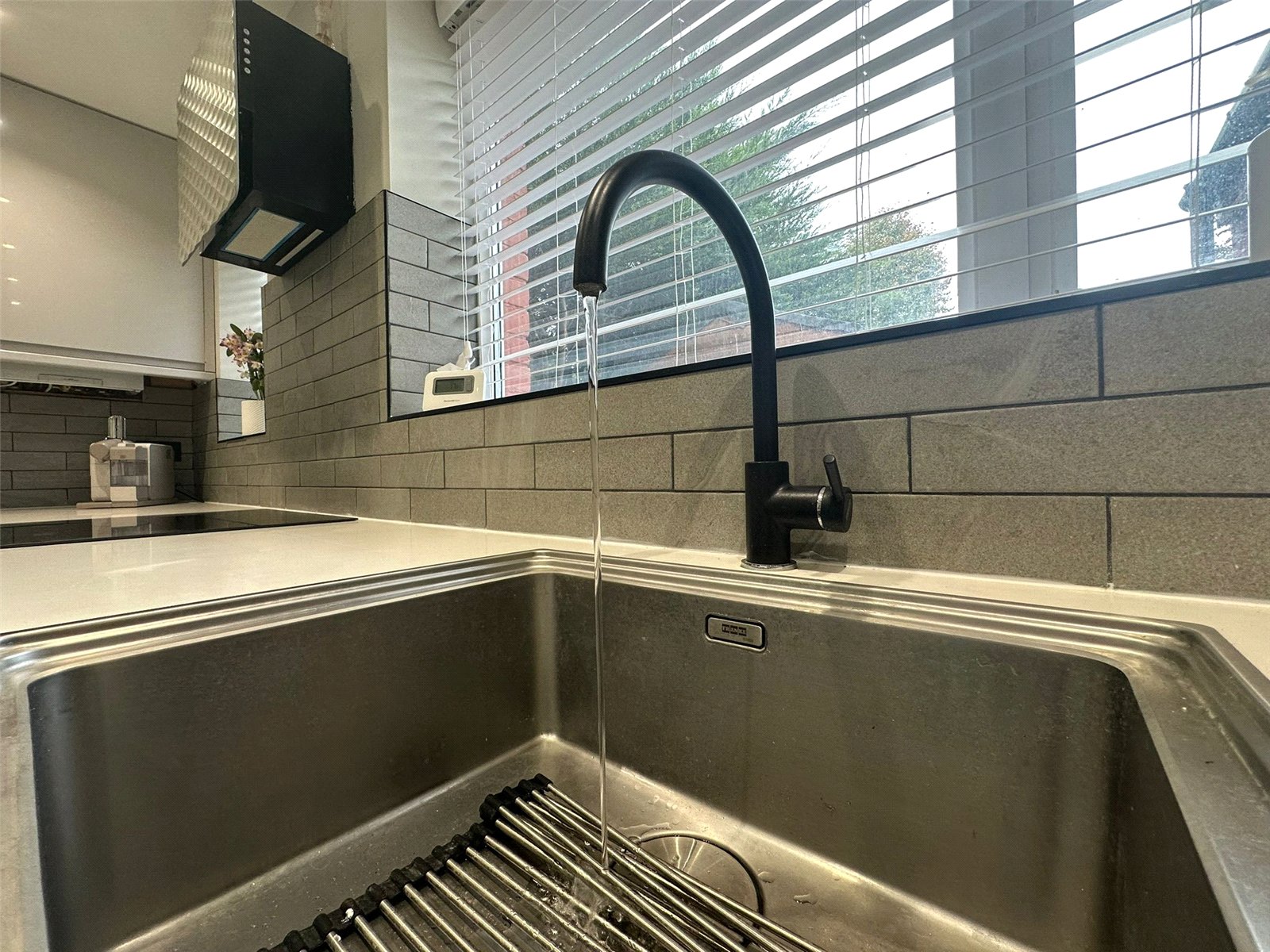 Picture No. 02