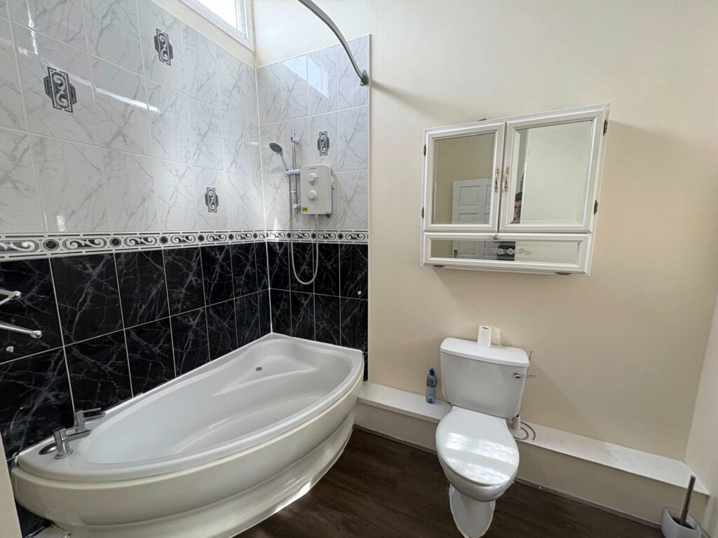 Property Image_12
