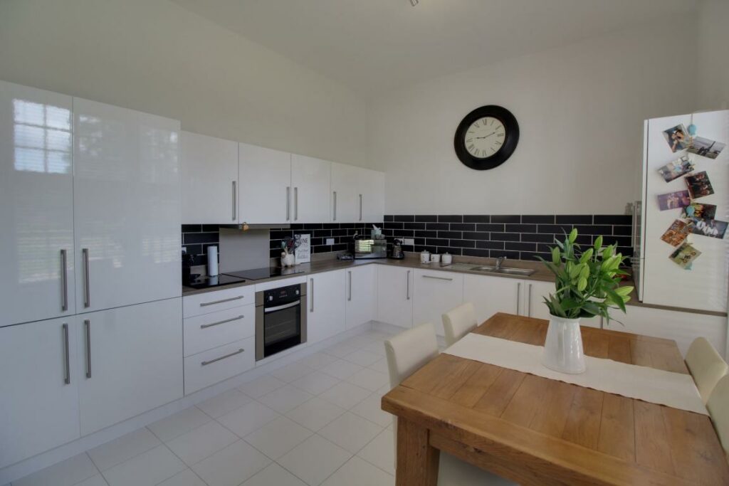 Property Image_2
