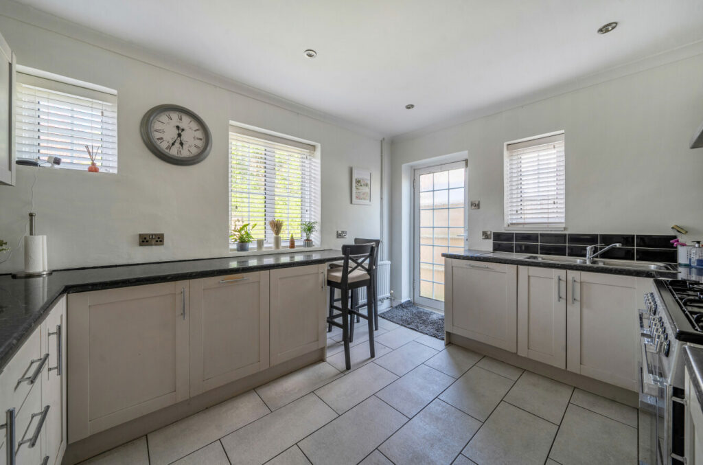 Property Image_11