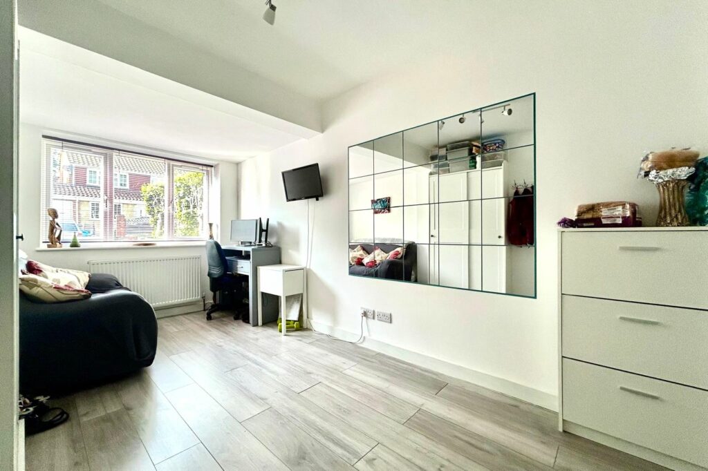 Property Image_4