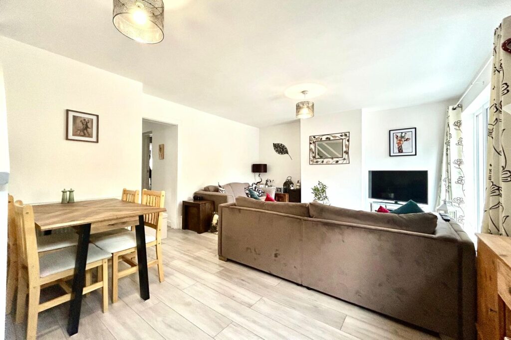 Property Image_11