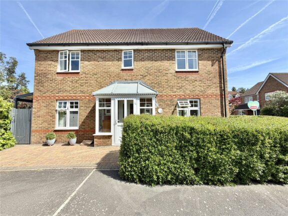 Glebe Close Image