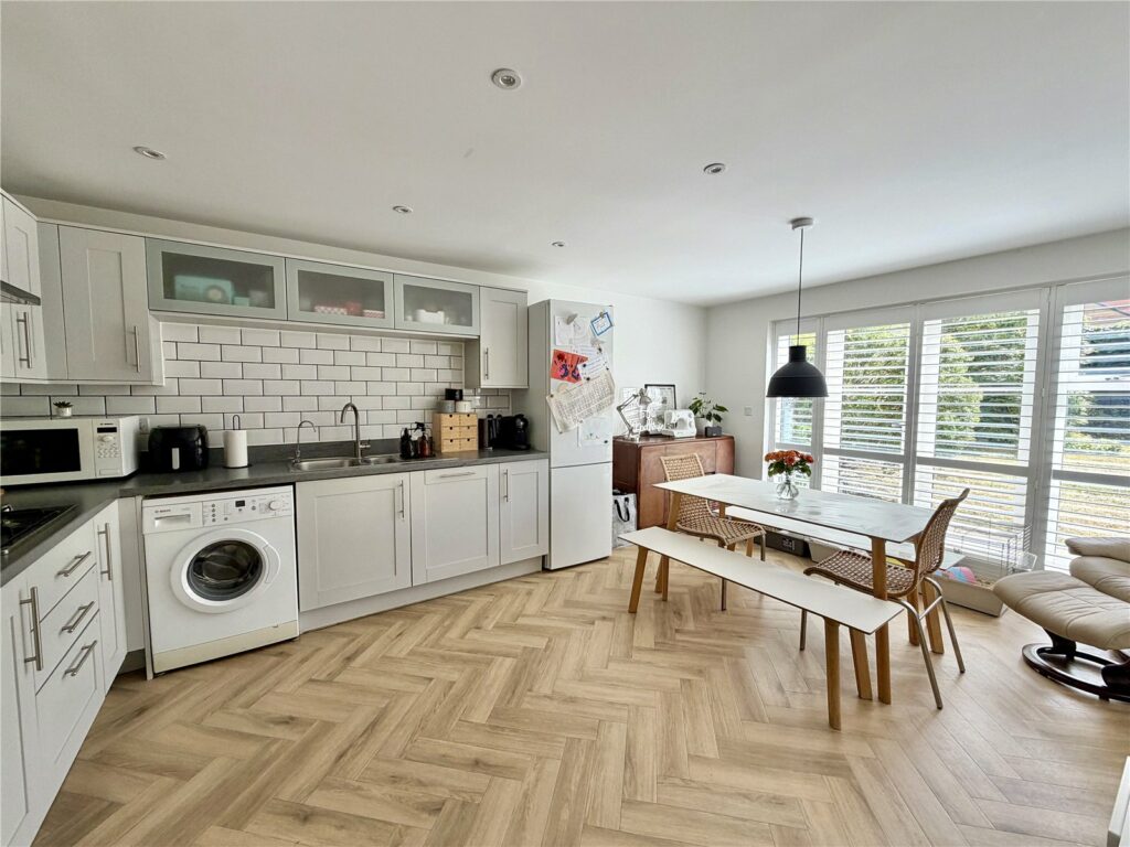 Property Image_11