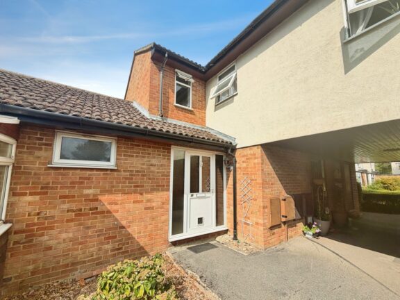Wellesley Close Image