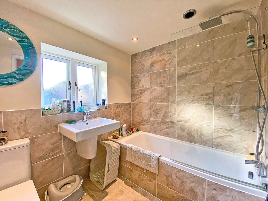 Property Image_11