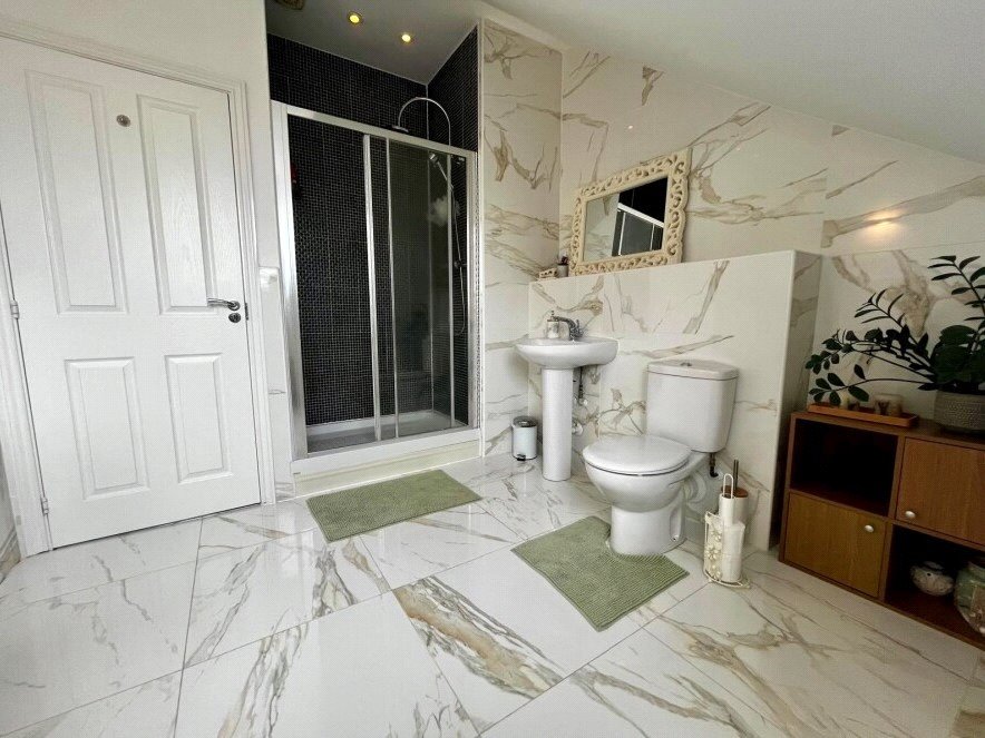Property Image_11