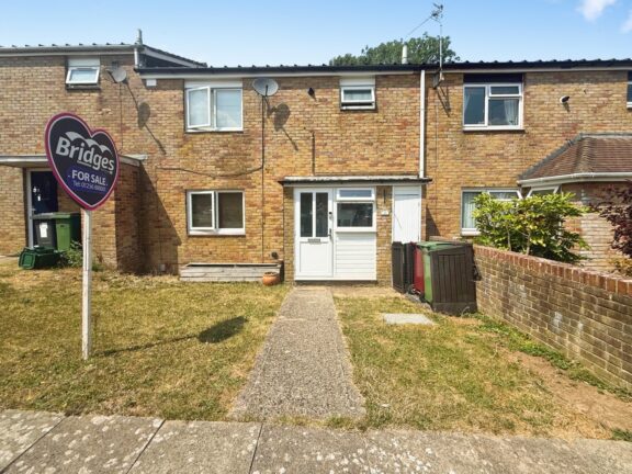 Holst Close Image
