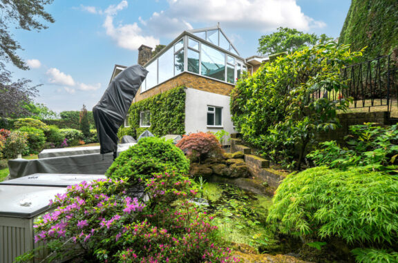 Oriel Hill Image