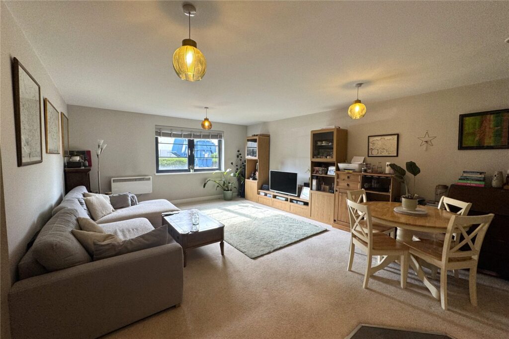Property Image_11