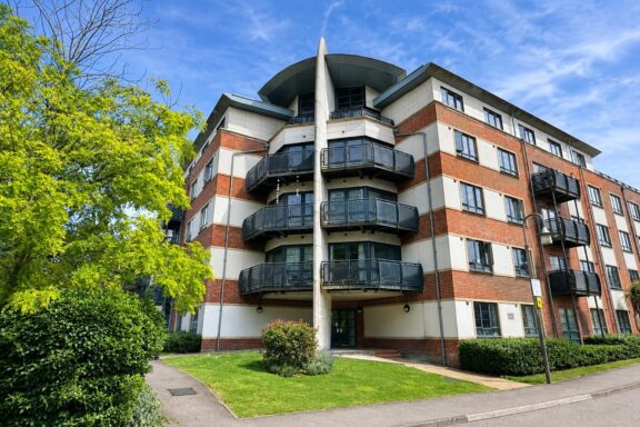 Kestrel Road Image