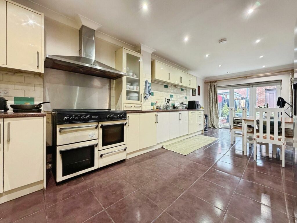 Property Image_3