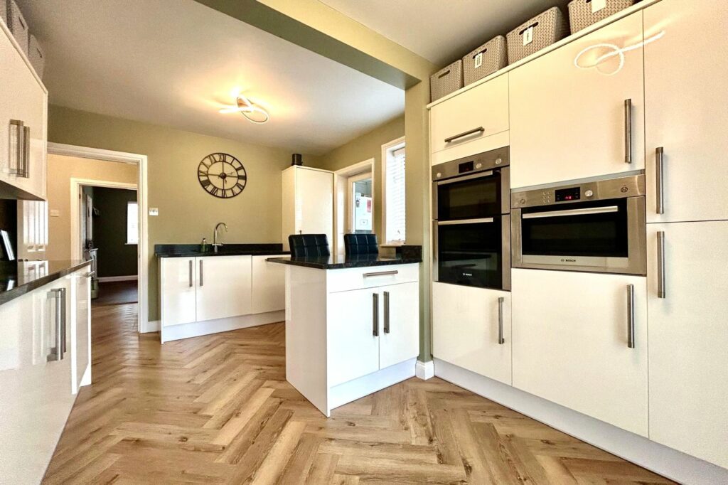 Property Image_4