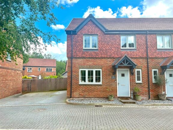 Thornycroft Avenue Image