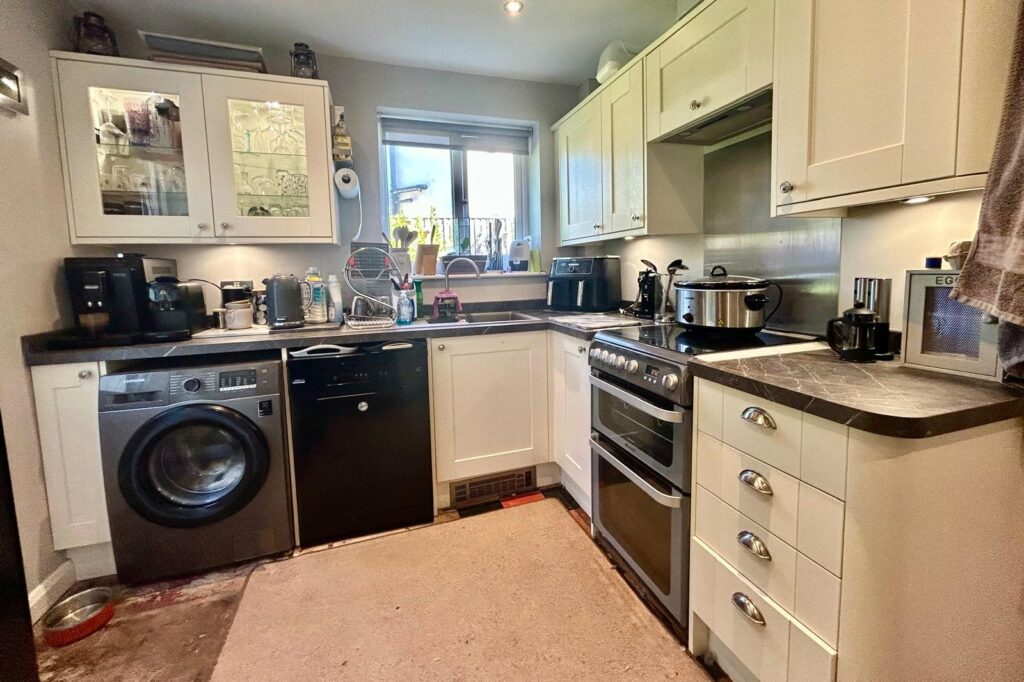 Property Image_11