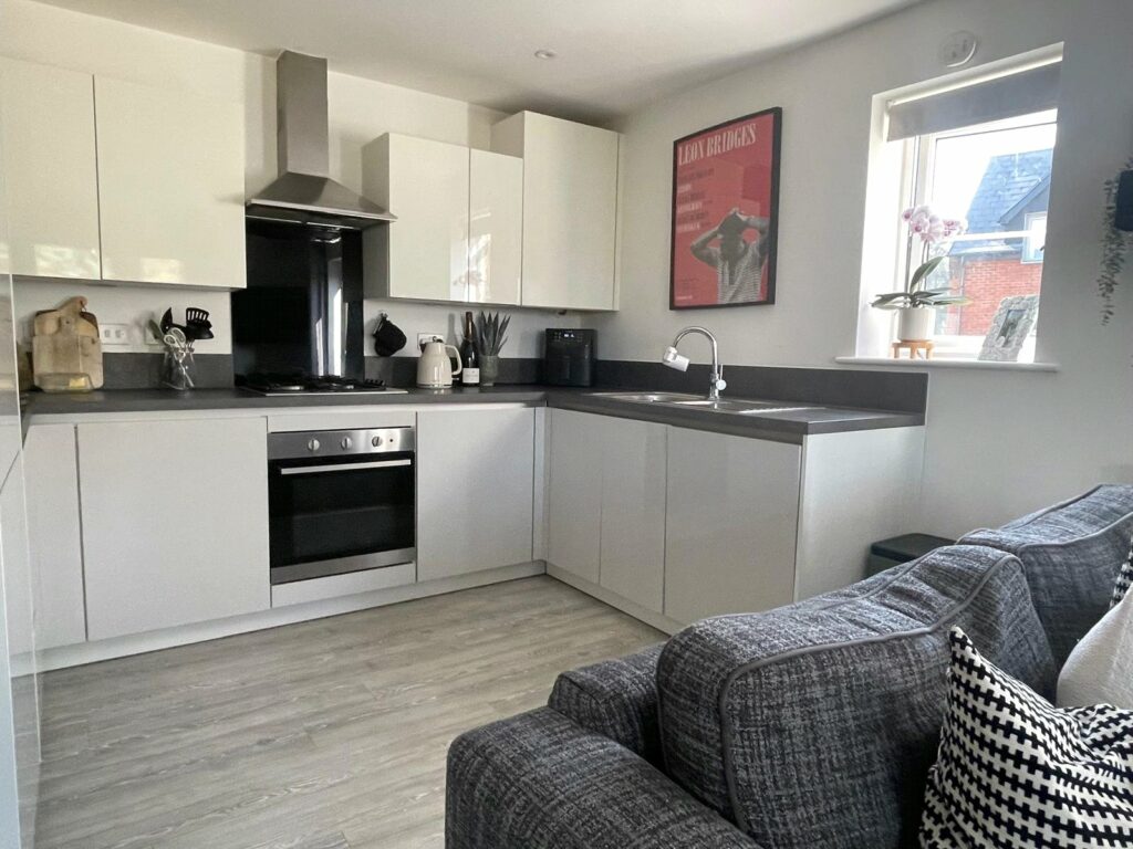 Property Image_11
