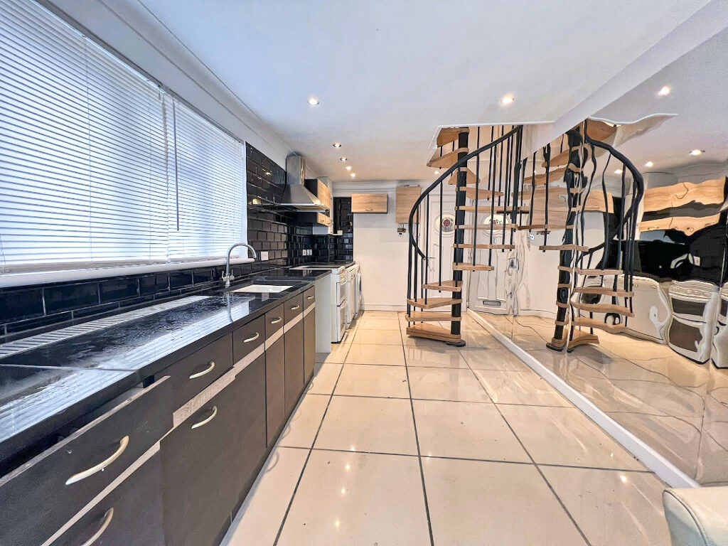Property Image_4