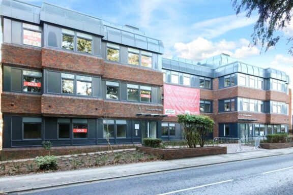 Fleet Road Image