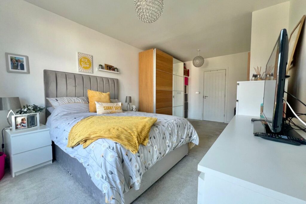 Property Image_11