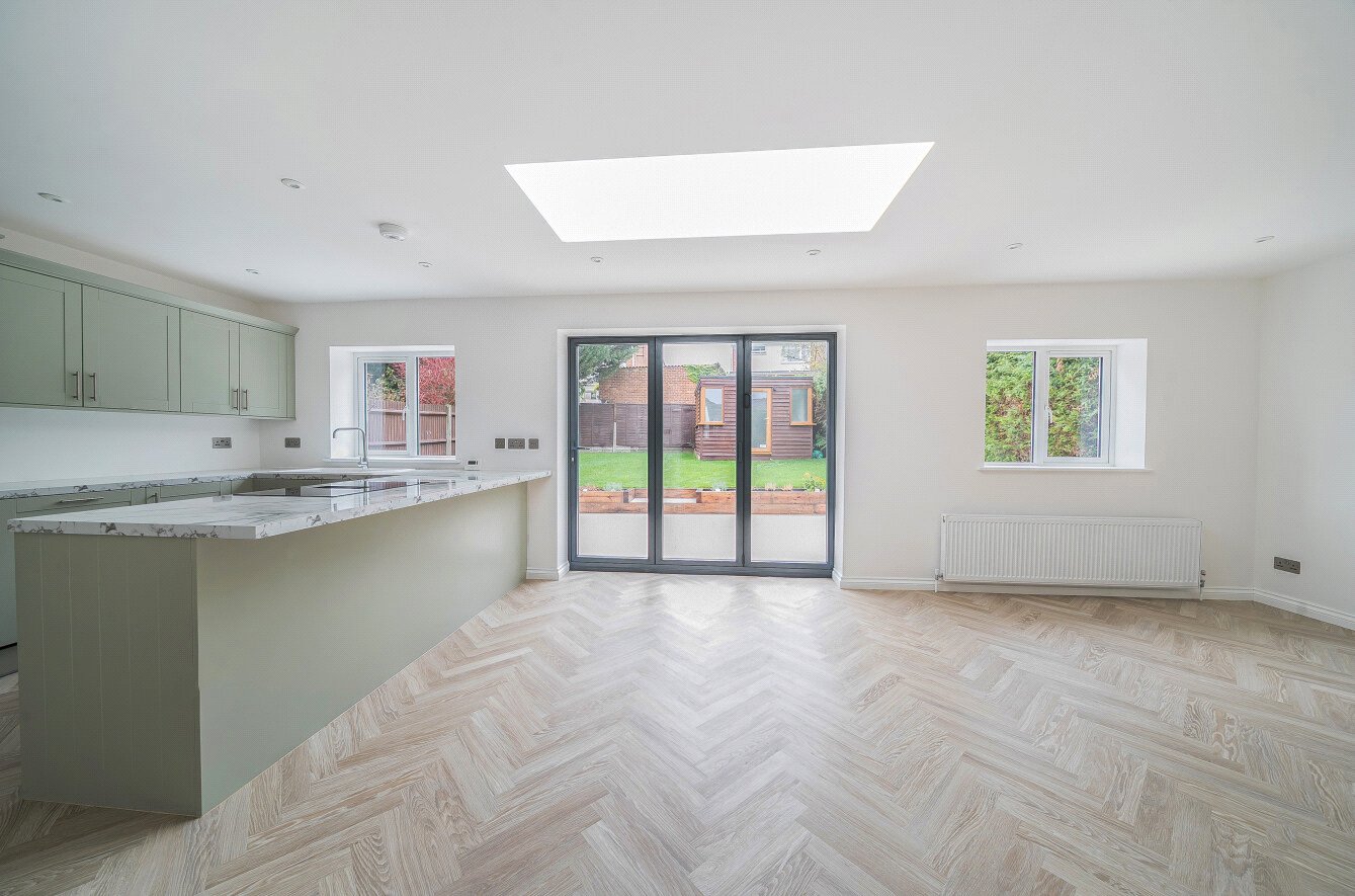 HEO240786_34.jpg
