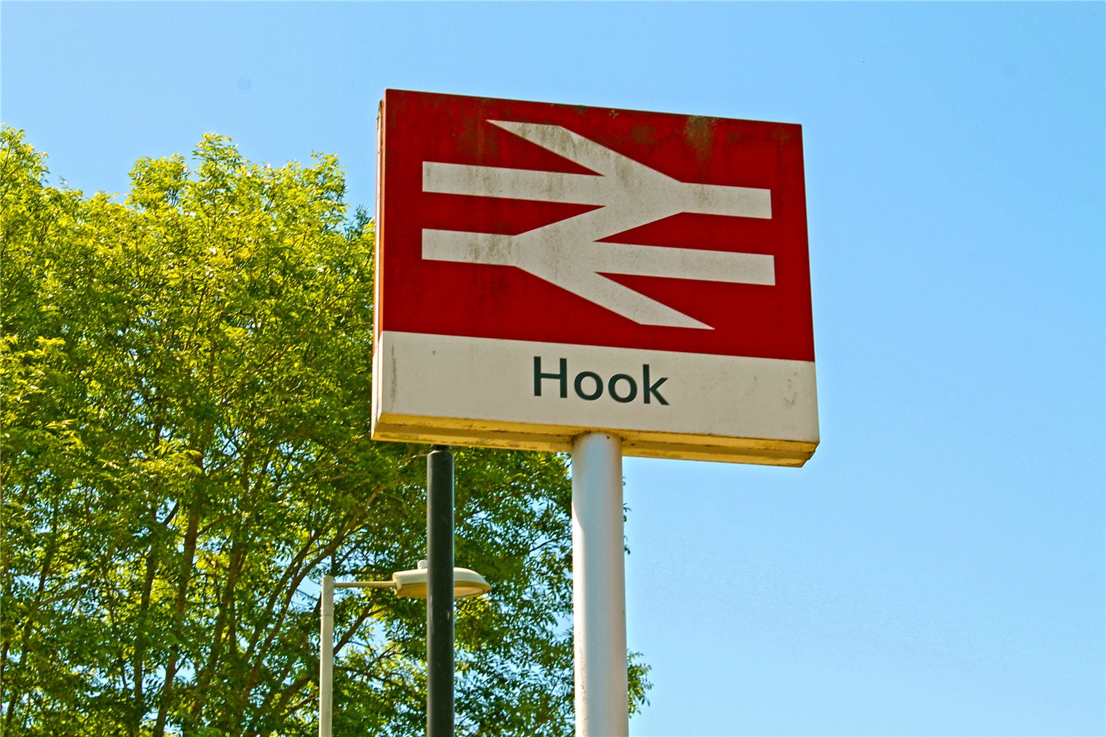 HOL240025_15.jpg