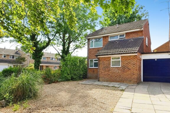 Upton Close Image