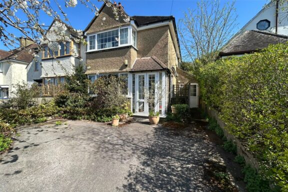 Weydon Hill Road Image
