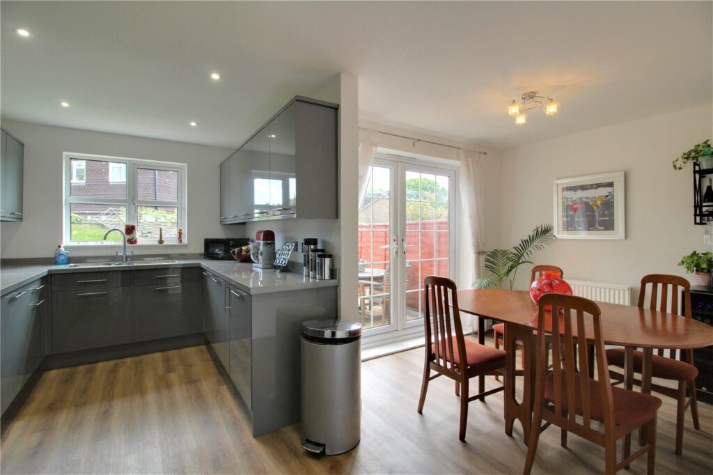 Property Image_11