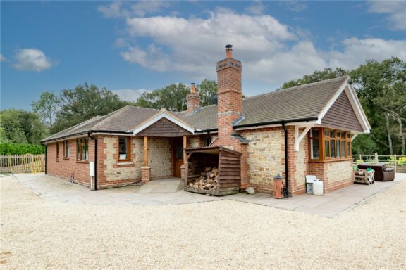 Pound Farm Lane Image