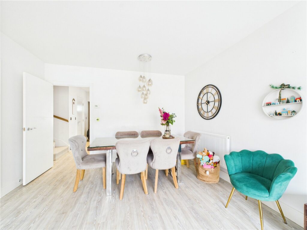 Property Image_11
