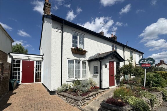 Lower Farnham Road Image