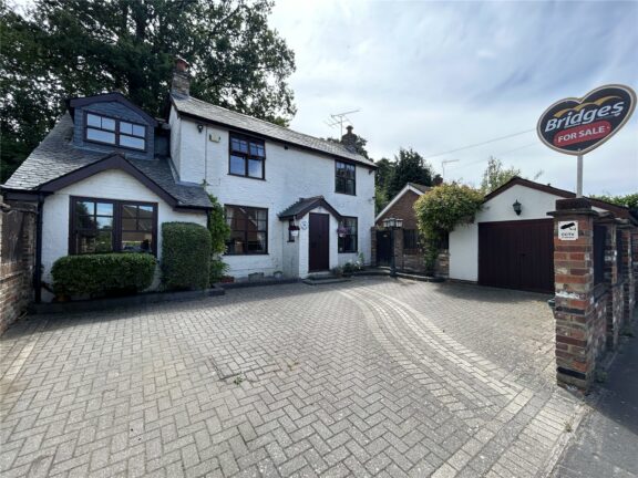 Crookham Road Image