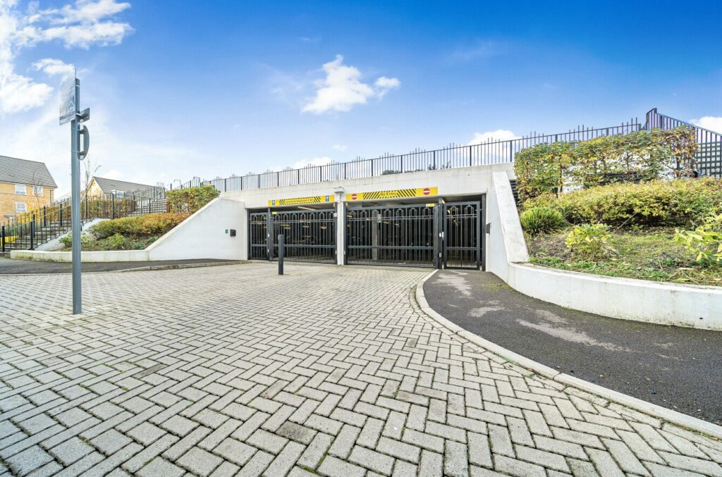 Property Image_11