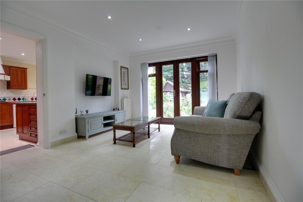 Property Image_11