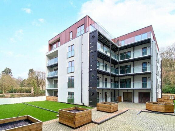 Farnborough Road Image