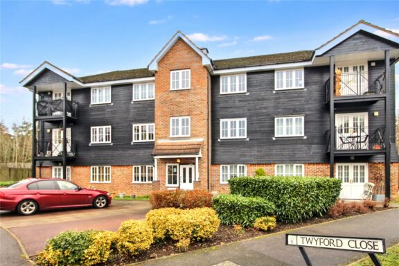 Twyford Close Image