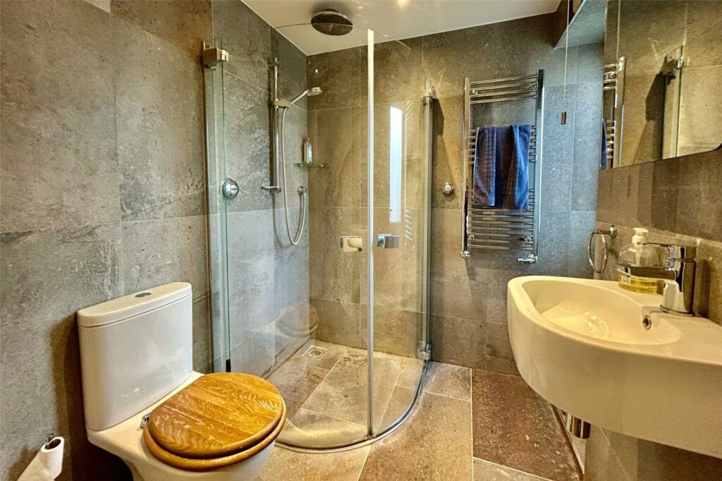 Property Image_12