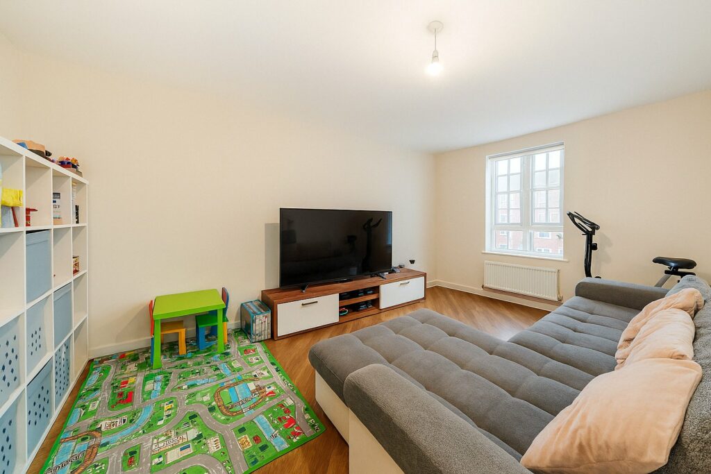 Property Image_11