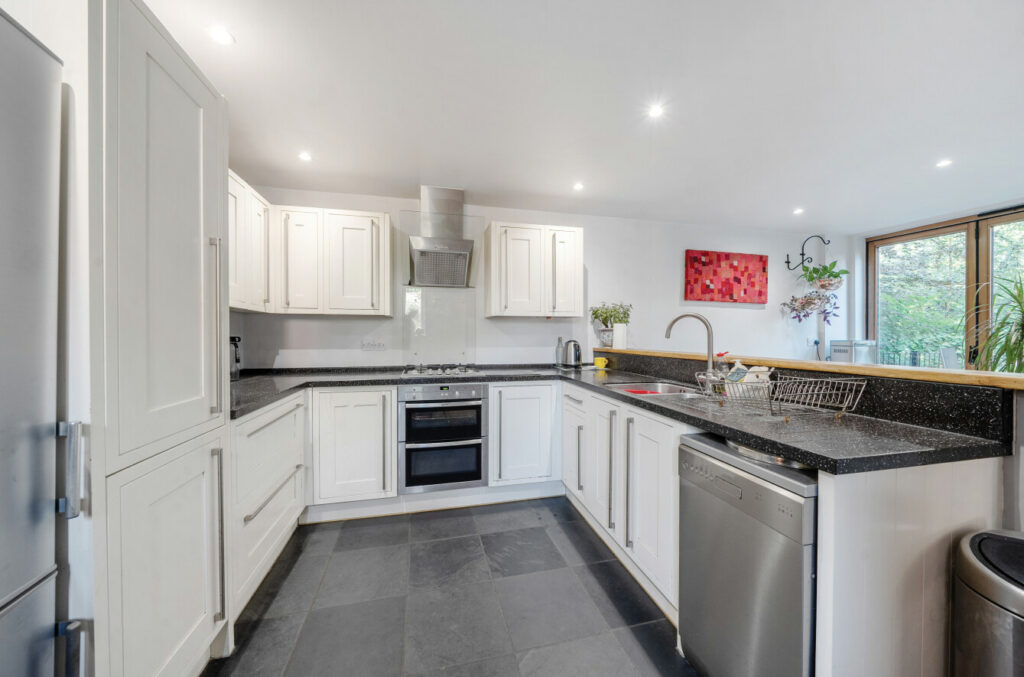 Property Image_16