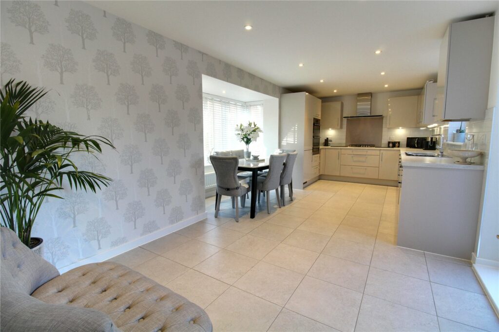 Property Image_11