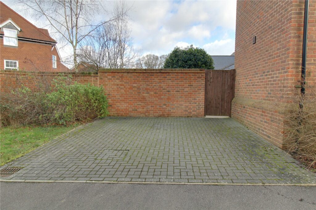 Property Image_24
