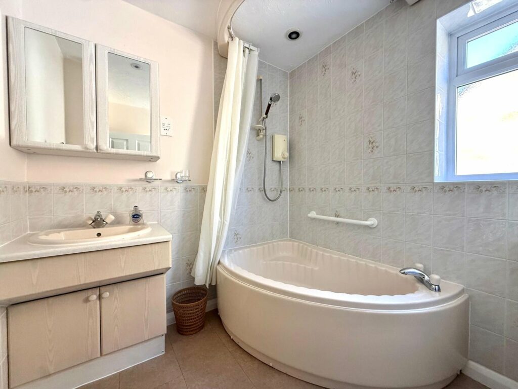 Property Image_11