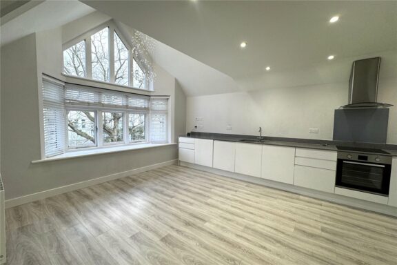 Clockhouse Road Image