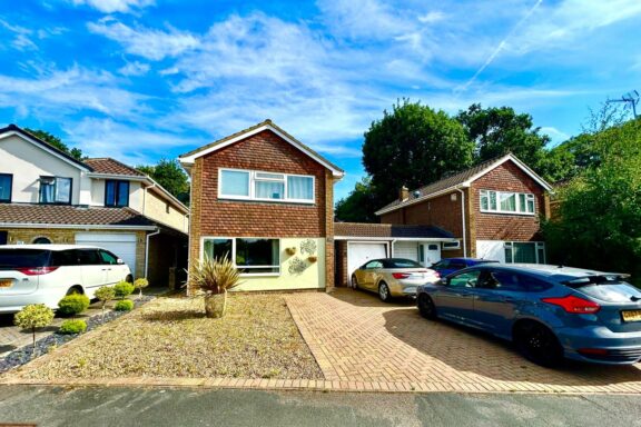 Melville Avenue Image