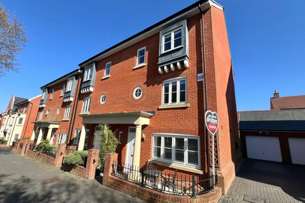 Property Image_1