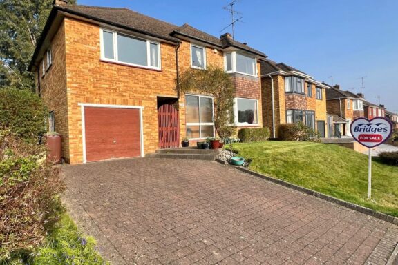 Rowhill Avenue Image