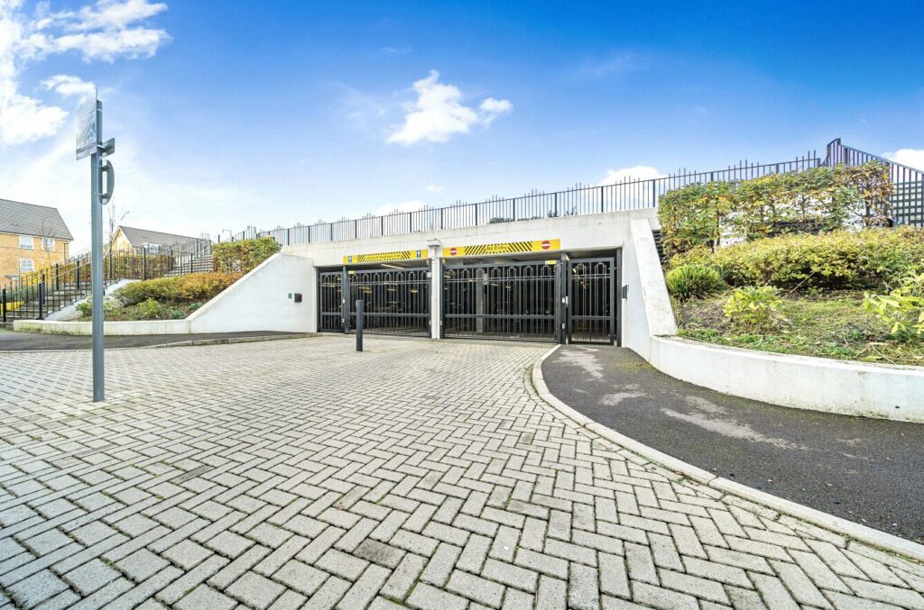 Property Image_12