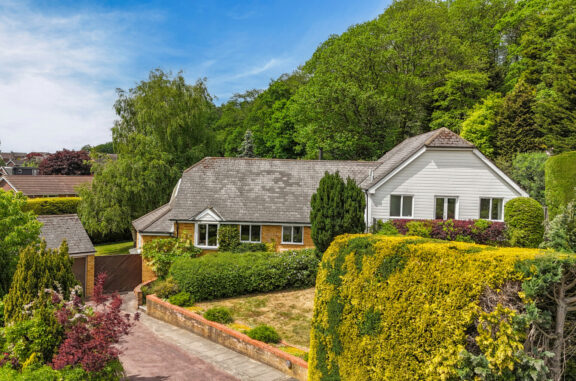 Braemar Close Image