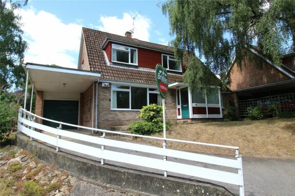 Dinorben Close Image