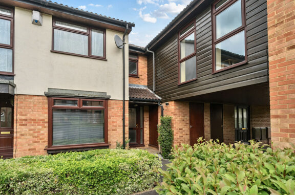 Wellesley Close Image
